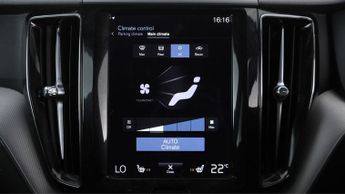 Volvo XC60 RECHARGE T6 R-DESIGN AWD
