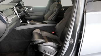 Volvo XC60 RECHARGE T6 R-DESIGN AWD