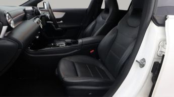 Mercedes-Benz CLA CLA 220 D AMG LINE PREMIUM PLUS