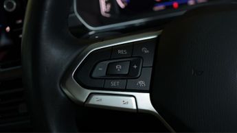 Volkswagen T-Cross R-LINE TSI DSG
