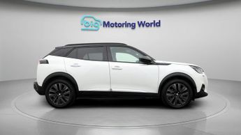 Peugeot E-2008 GT PREMIUM