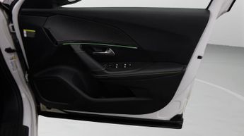 Peugeot E-2008 GT PREMIUM