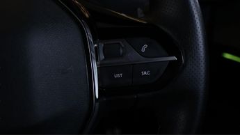Peugeot E-2008 GT PREMIUM
