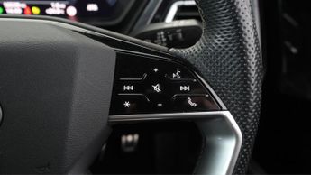Audi Q4 e-tron S LINE