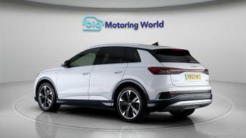 Audi Q4 e-tron S LINE