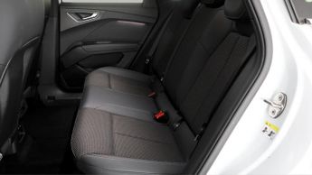 Audi Q4 e-tron S LINE