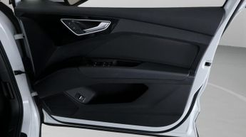 Audi Q4 e-tron S LINE