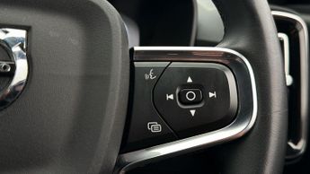 Volvo XC40 RECHARGE T4 CORE