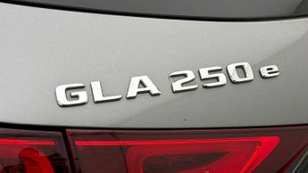 Mercedes-Benz GLA GLA 250 E AMG LINE EXECUTIVE