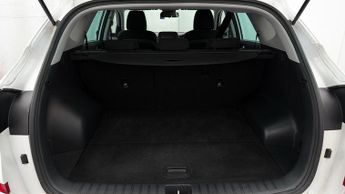 Hyundai TUCSON T-GDI SE NAV