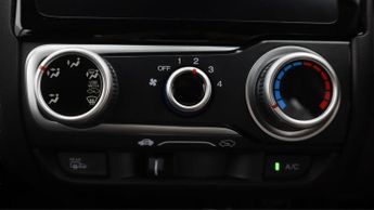 Honda Jazz I-VTEC SE NAVI