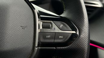 Peugeot E-2008 GT