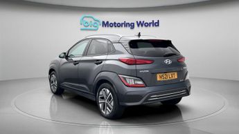 Hyundai KONA PREMIUM