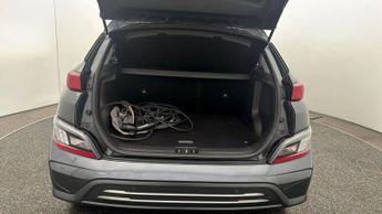 Hyundai KONA PREMIUM