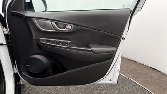 Hyundai KONA PREMIUM SE