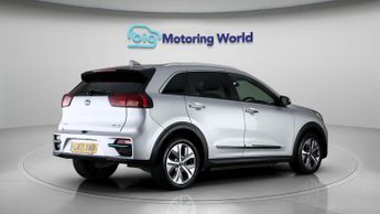 Kia Niro 4 PLUS