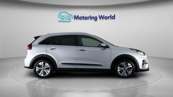 Kia Niro 4 PLUS
