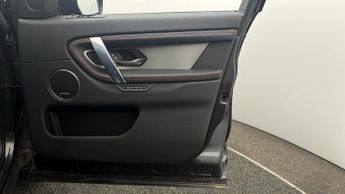 Land Rover Discovery Sport R-DYNAMIC SE