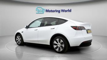 Tesla Model Y BASE