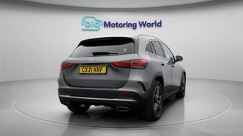 Mercedes-Benz GLA GLA 200 D AMG LINE