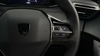 Peugeot E-2008 ALLURE