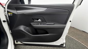 Vauxhall Mokka Electric SRI PREMIUM