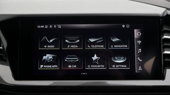 Audi Q4 e-tron S LINE