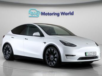 Tesla Model Y PERFORMANCE AWD