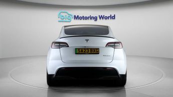 Tesla Model Y PERFORMANCE AWD