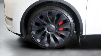 Tesla Model Y PERFORMANCE AWD