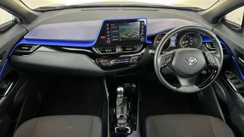 Toyota C-HR DYNAMIC