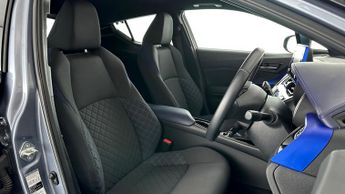 Toyota C-HR DYNAMIC
