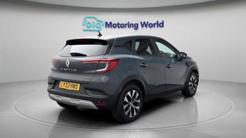 Renault Captur EVOLUTION E-TECH