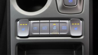 Hyundai KONA PREMIUM
