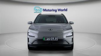 Hyundai KONA PREMIUM