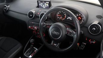 Audi A1 SPORTBACK TFSI S LINE NAV