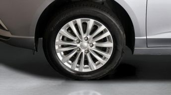 MG MG5 EXCLUSIVE