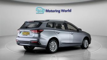 MG MG5 EXCLUSIVE