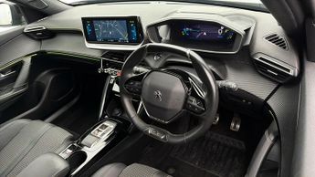 Peugeot E-2008 GT
