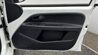 Volkswagen e-up! E-UP