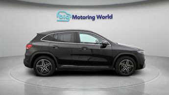 Mercedes-Benz EQA EQA 300 4MATIC AMG LINE