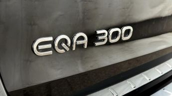 Mercedes-Benz EQA EQA 300 4MATIC AMG LINE