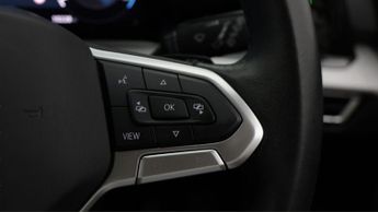 Volkswagen Golf LIFE ETSI DSG
