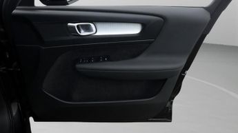 Volvo XC40 RECHARGE T4 CORE