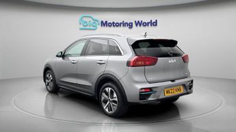 Kia Niro 4 PLUS