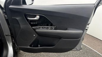 Kia Niro 4 PLUS