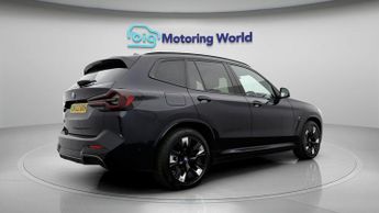 BMW iX3 M SPORT PRO