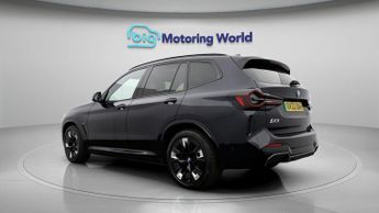 BMW iX3 M SPORT PRO