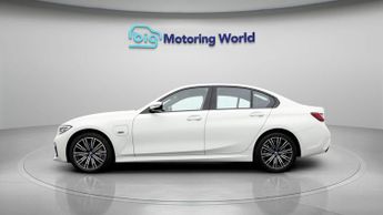 BMW 3 Series 330E M SPORT