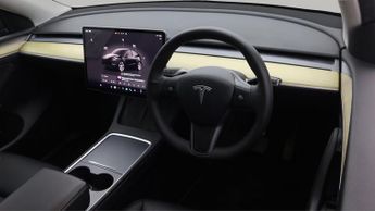 Tesla Model Y BASE